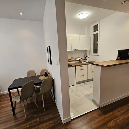 In Heart Of Old Town With Balcony Apartment Bratislava
